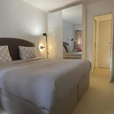 Private Comfortable For Working - Homestay Levallois-Perret